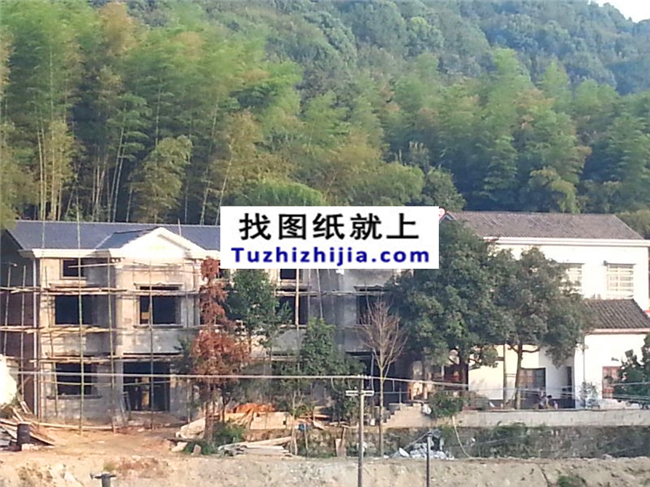 湖南省劉先生自建的雙拼二層帶閣樓全套施工直播。