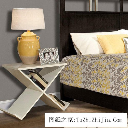 夫妻感情好 床頭柜風景不可少