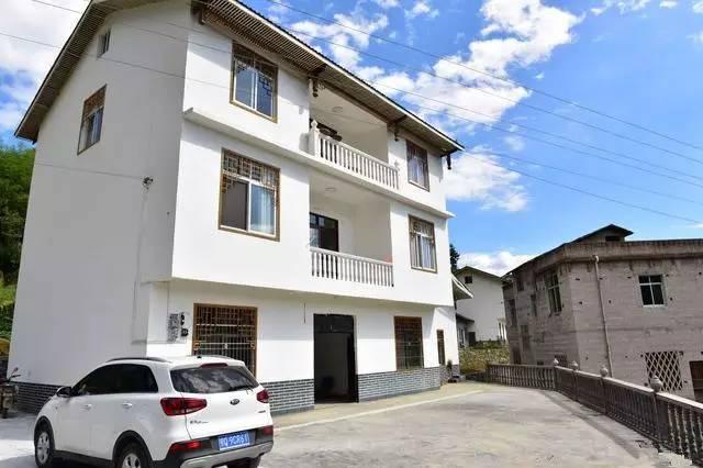 20萬建造的農村小別墅-竟然比城市里面的好看！