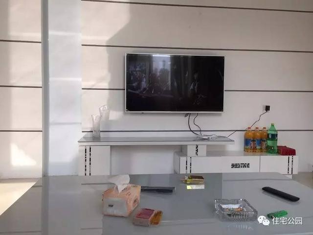 80后小伙千里歸家建新房，力求完美換掉施工隊，只是為了面子？