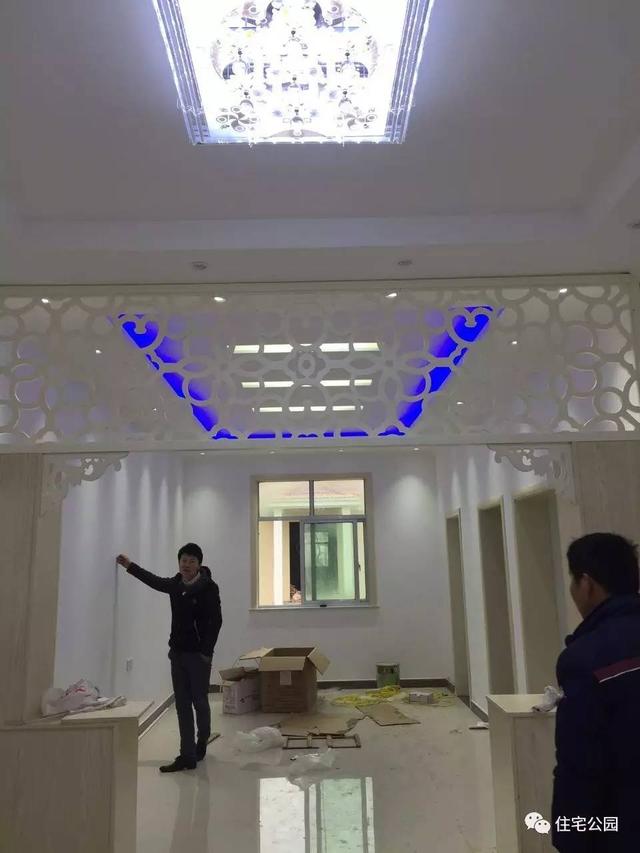 80后小伙千里歸家建新房，力求完美換掉施工隊，只是為了面子？