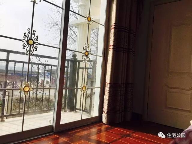 80后小伙千里歸家建新房，力求完美換掉施工隊，只是為了面子？