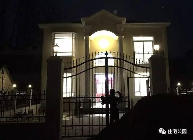 80后小伙千里歸家建新房，力求完美換掉施工隊，只是為了面子？