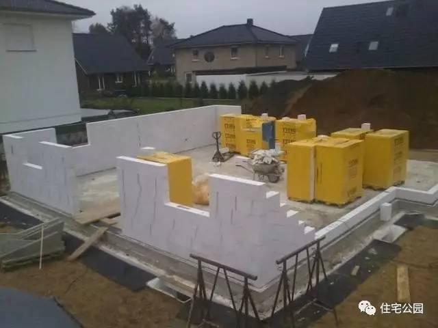 自建房還是要朝德國看，不用紅磚7天建成，全程實(shí)拍！