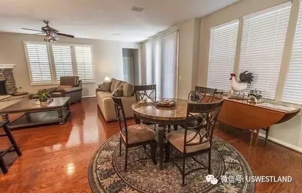 洛杉磯爾灣房源：獨棟別墅 宜居城市 滿分學區 著名社區99萬！