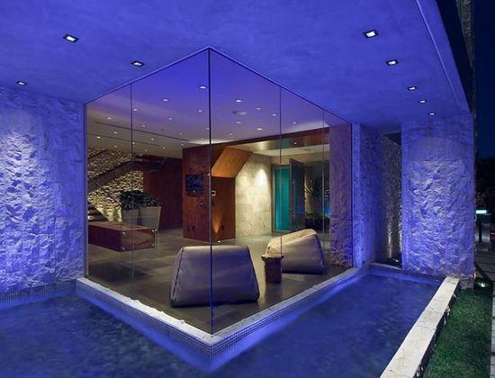 世界首富的豪宅有多奢華？每年的財產稅夠在中國任何地方買別墅！