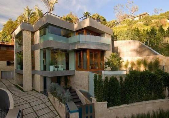 世界首富的豪宅有多奢華？每年的財產稅夠在中國任何地方買別墅！