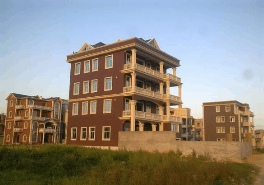 農(nóng)村也可以很土豪, 這個(gè)地方的農(nóng)村人住的都是豪華別墅！