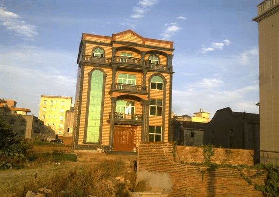 農(nóng)村也可以很土豪, 這個(gè)地方的農(nóng)村人住的都是豪華別墅！