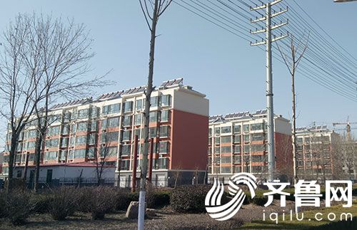 博興一農村改造小區藏“別墅群” 村民疑違章建筑