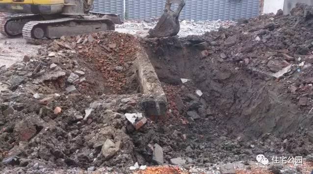 農村小伙歷時半年自建40萬別墅，村里人看了都羨慕！