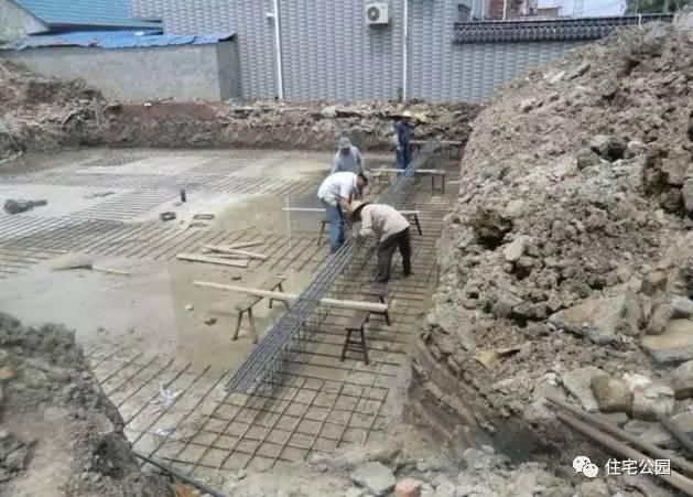 農村小伙歷時半年自建40萬別墅，村里人看了都羨慕！