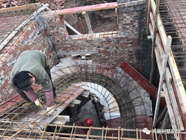 自從蓋了這套歐式別墅設(shè)計(jì)，親戚鄰居來的就勤了！