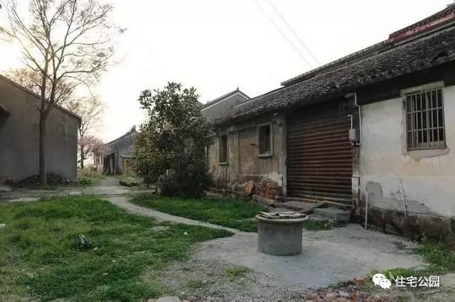 不顧家人阻攔硬是拆掉老宅，自建美式別墅，所有人都羨慕不已！