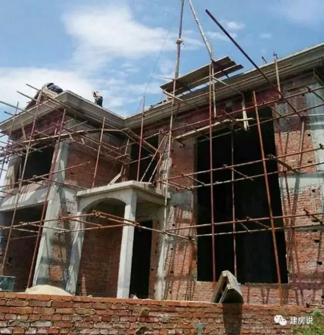 百萬自建三層農村別墅設計方案，建成后是村里最好的！