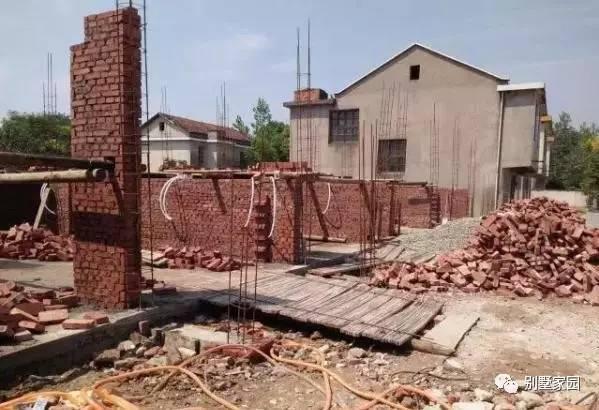 自建三層農村別墅設計，主體30多萬，親你覺得值嗎？