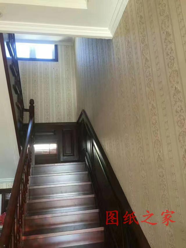 農村兄弟自建雙拼別墅實景圖，全村都拍手叫好