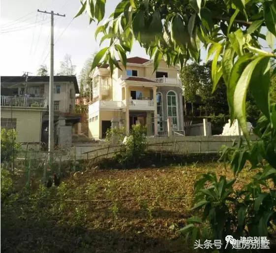 實拍農村三層經典別墅實景圖，美極了