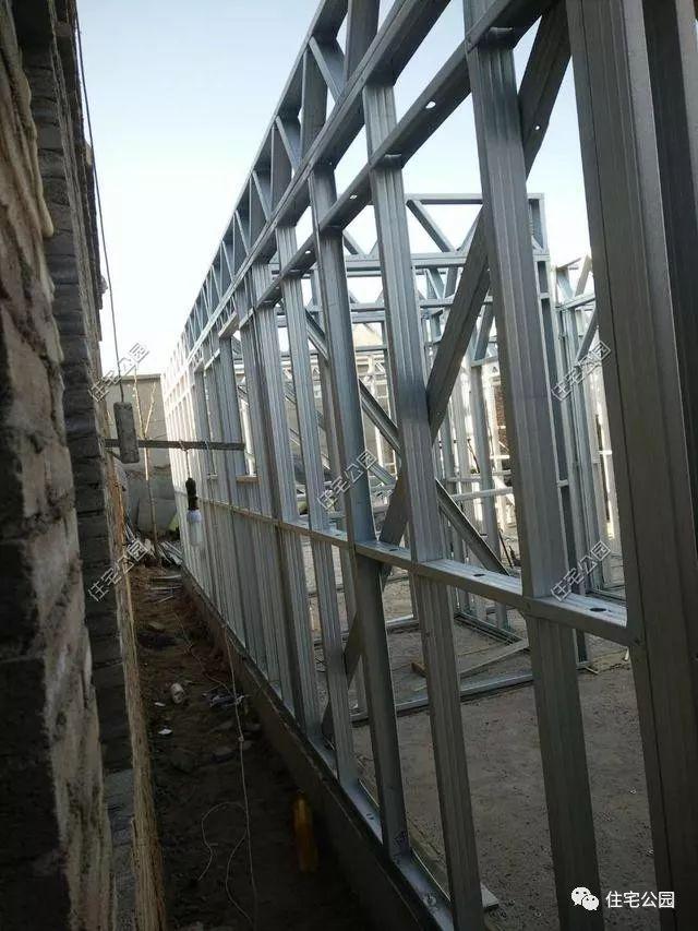 實拍一層輕鋼結(jié)構(gòu)施工過程，附平面戶型圖