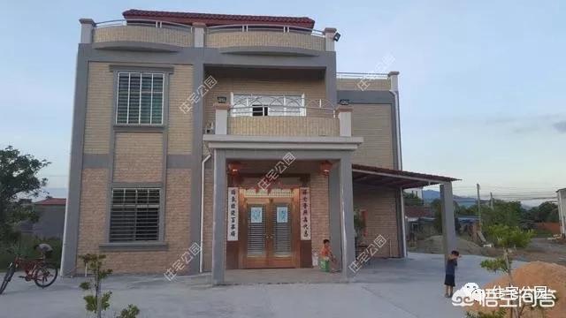 在農村自建房子大概要多少錢一平？要別墅類型好看的