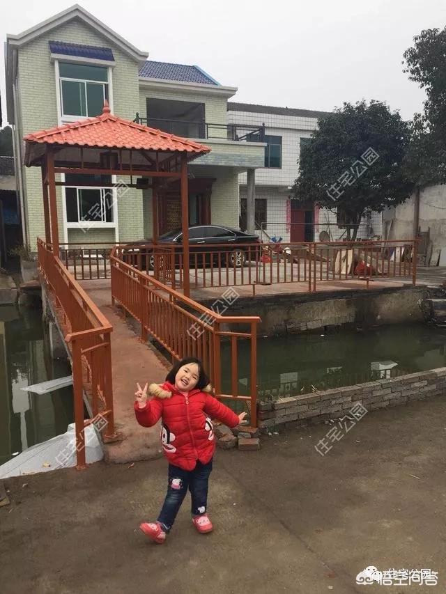 在農村自建房子大概要多少錢一平？要別墅類型好看的