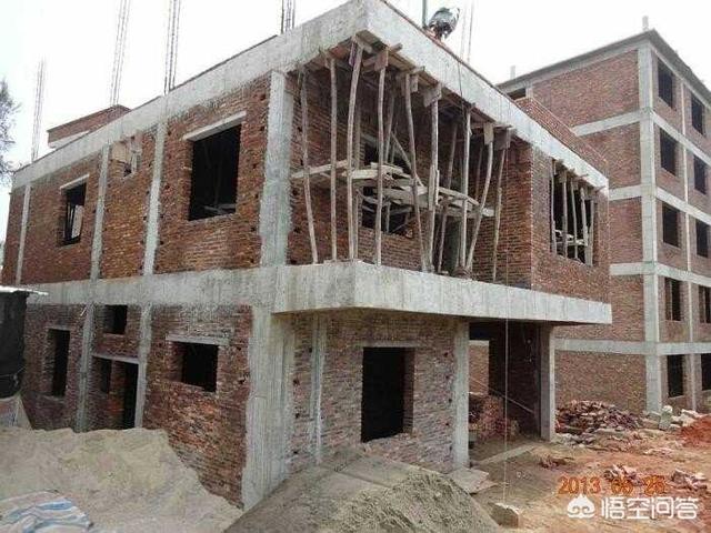 在農村自建房子大概要多少錢一平？要別墅類型好看的