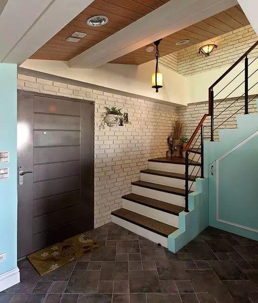 自建別墅好看的樓梯設計，好樓梯讓住宅提升一個檔次