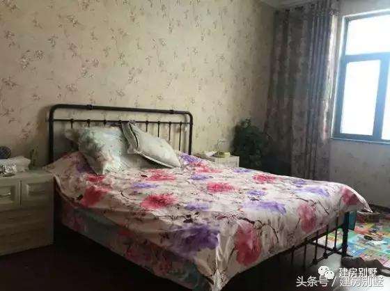 農村簡單二層住宅實拍圖，附室內裝修，造價低