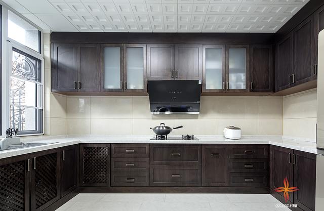 中式與現(xiàn)代結構三層復式別墅裝修案例實拍，漂亮