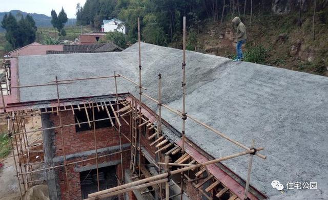 坡屋頂防水怎么做？看完這篇農村普通施工隊也能做