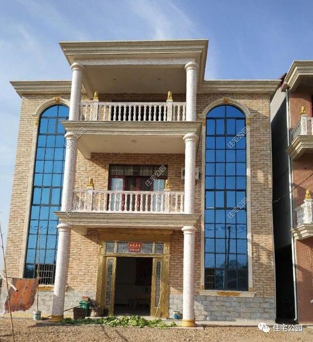 3套歐式三層農(nóng)村別墅外觀圖實拍，1、2最美，3最實用