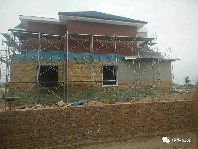 農(nóng)村自建輕鋼別墅，造價1000每平，磚混真的要被取代嗎？