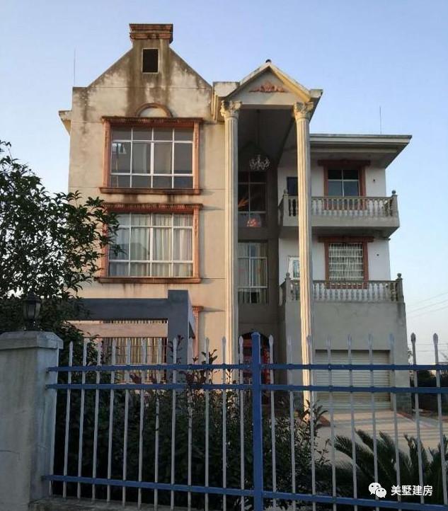 農村自建房羅馬柱別瞎用，用不好能毀了整棟別墅