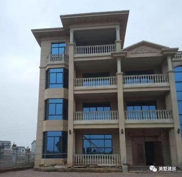 農村自建房羅馬柱別瞎用，用不好能毀了整棟別墅