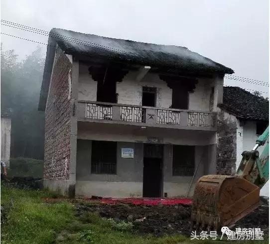 農村自建3層樓房，主體+裝修+家具一共70萬，看值不值