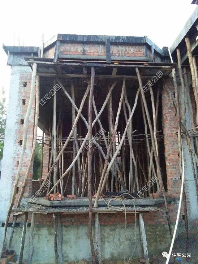 80萬(wàn)自建的三層別墅案例實(shí)拍，附裝修照片