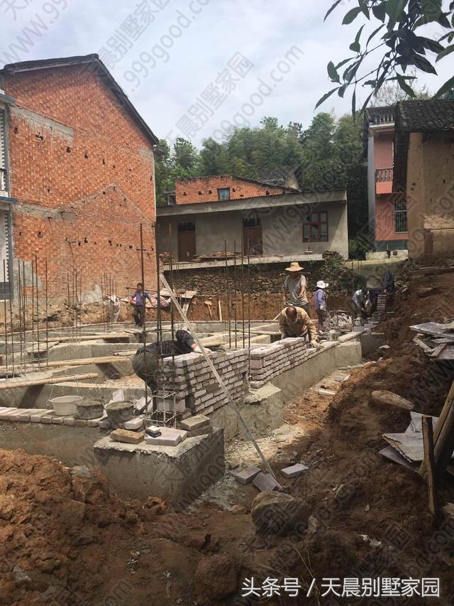 帶地下室3層別墅戶型圖，直播建房過程