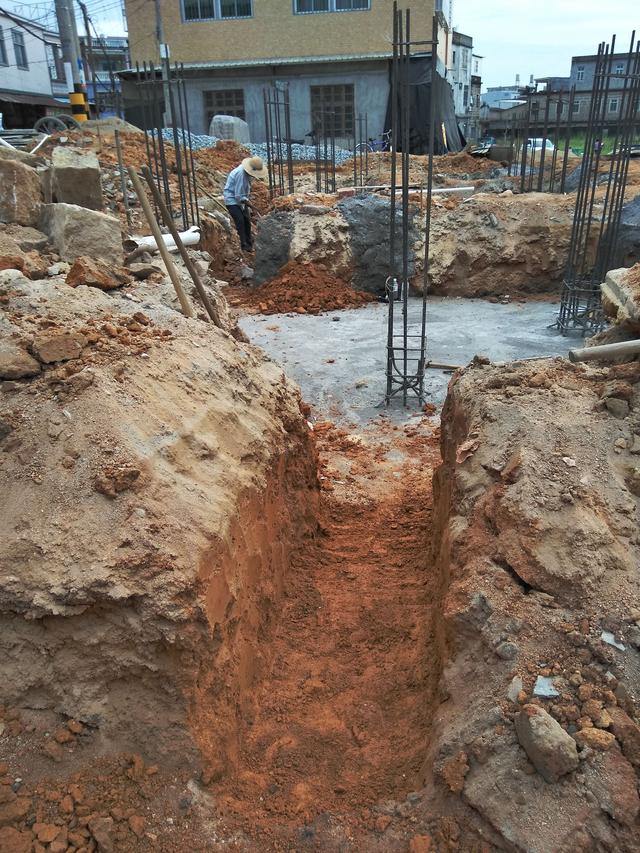 農(nóng)村自建房之地基怎么做？