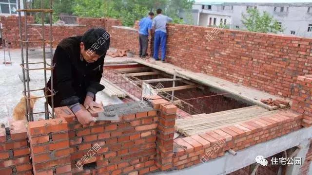 農村自建房子最新費用，大概多少錢一個平方呢