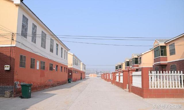 新農(nóng)村兩層樓房帶百平米院子，一套僅售15萬，為何沒人要