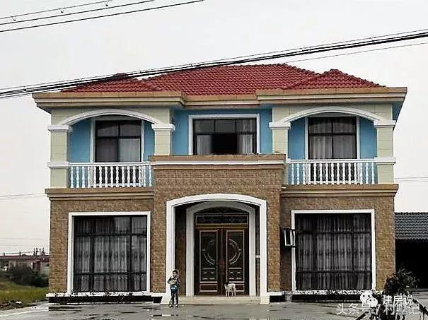 別墅實景照片圖和效果圖對比，看完肯定得給施工隊點贊