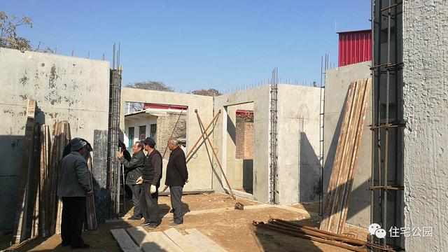 紅磚價格飆升，輕鋼結構、EPS自建房比磚混都便宜