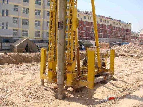 農村蓋房子挖地基怎么打結實？看完你就明白了