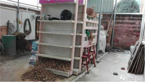 為撐臉面自建四層房屋，錢不夠只能直接住毛坯房，心酸