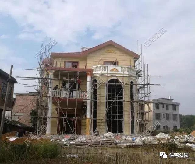 輕鋼別墅怎么樣，先看下這2棟已完工的輕鋼別墅