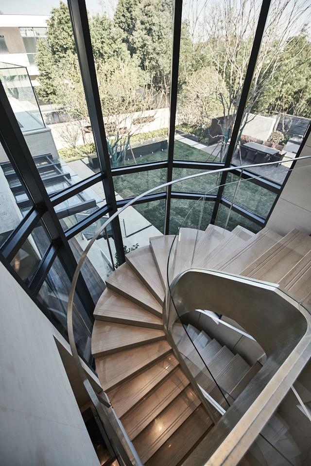 帶地下室兩層別墅裝修方案實拍，現代風，年輕人最愛