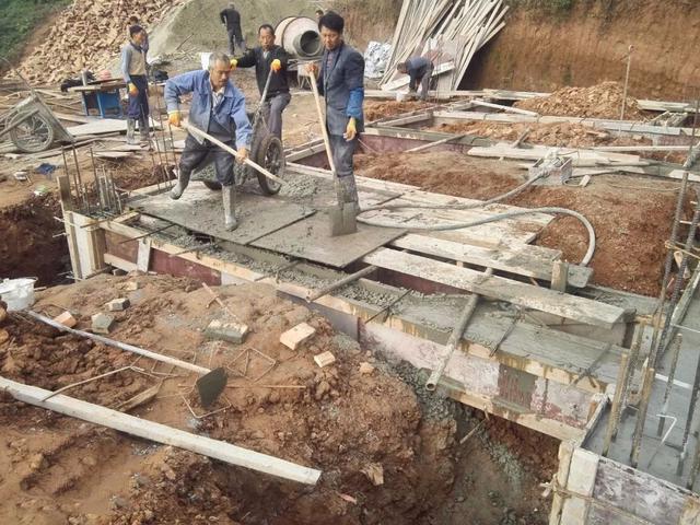 11*11米帶露臺現代二層農村小洋樓設計圖，附施工過程