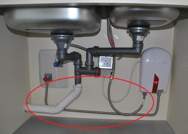 別再浪費廚房這幾個空間！聰明主婦巧用一招，看起來跟別墅般大氣