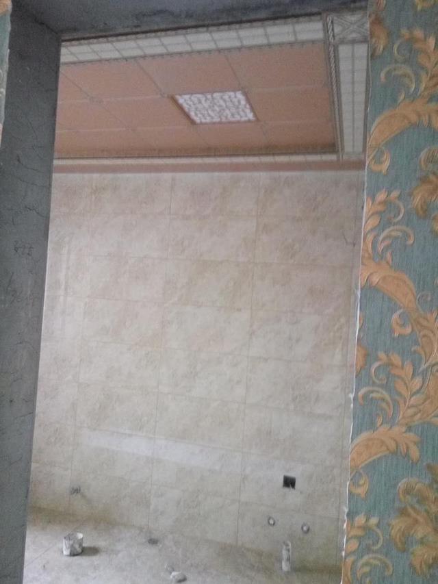 有錢的大哥在老家蓋起別墅，只為給父母養老！