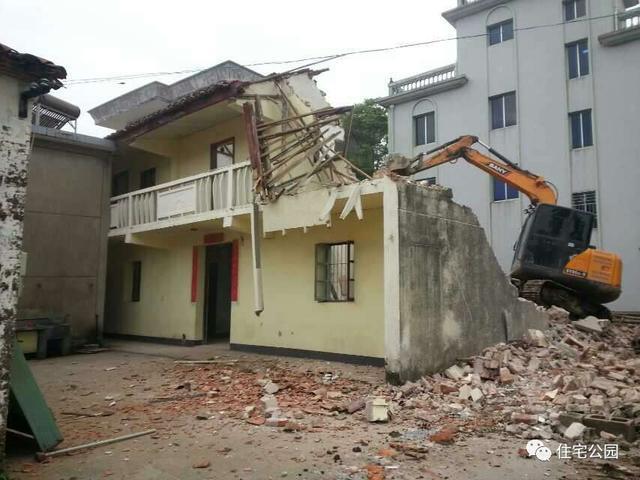 浙江80后曬新房，110萬自建花園別墅，城里人看了都眼紅！